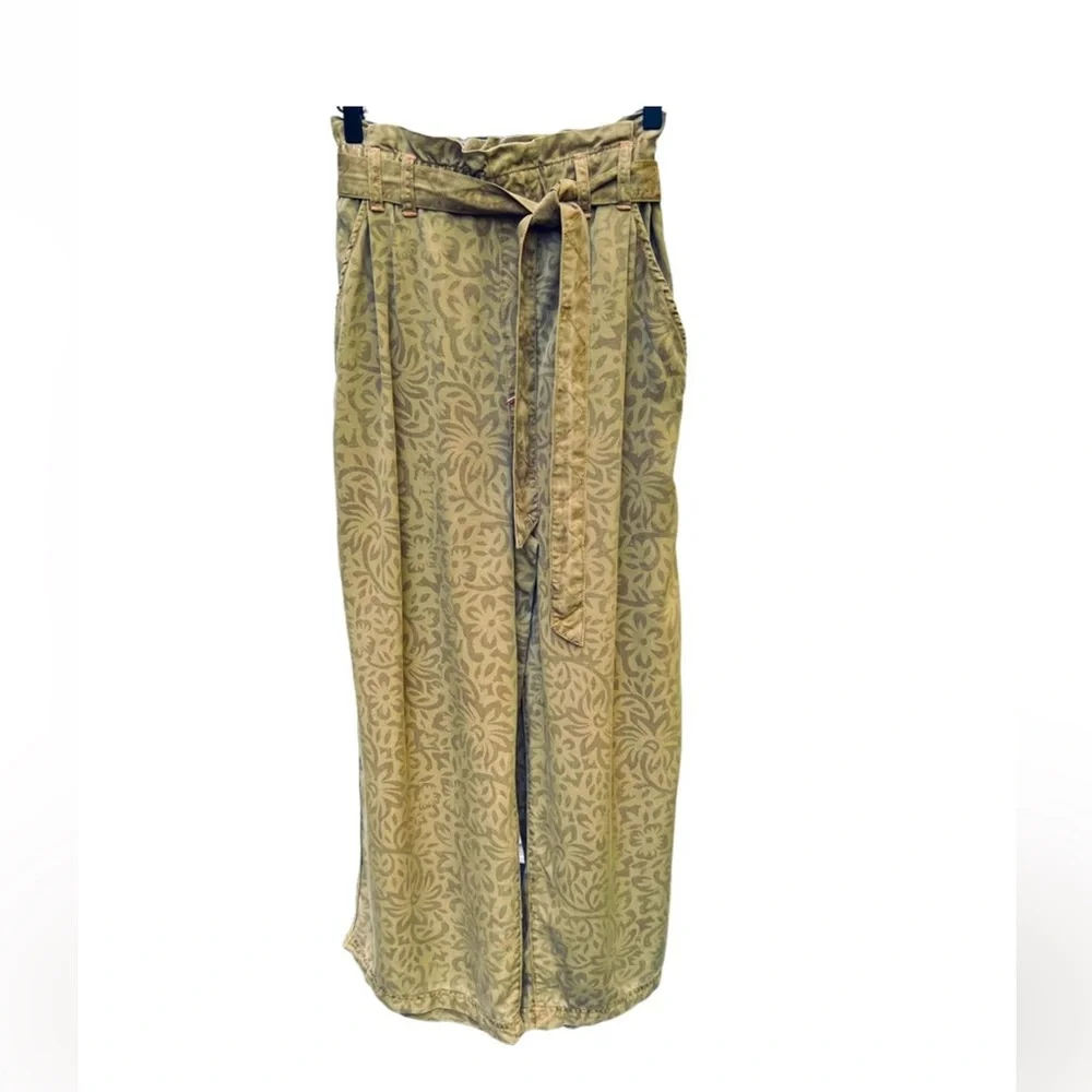 Anthropolgie Pilcro Paperbag Waist Drapey Green Trousers Size XL‎ NWT
